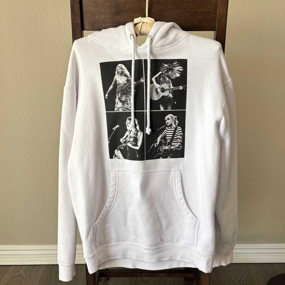 Taylor Swift The Eras Tour 2023 US Tour Dates White Hoodie‎ Sweatshirt Size XS